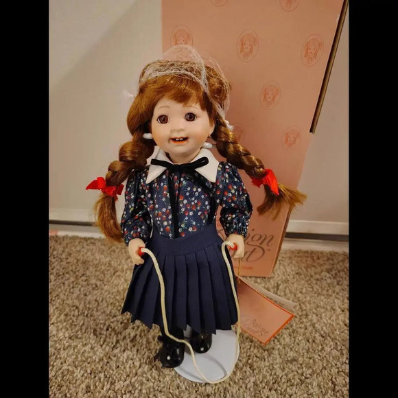 Margie Costa Design Debut Limited Edition Audrie Doll jump rope - Picture 1 of 9